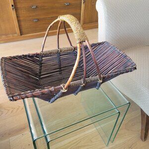 LARGE VINTAGE DECORATIVE BASKET WITH ROPE ACCENTS